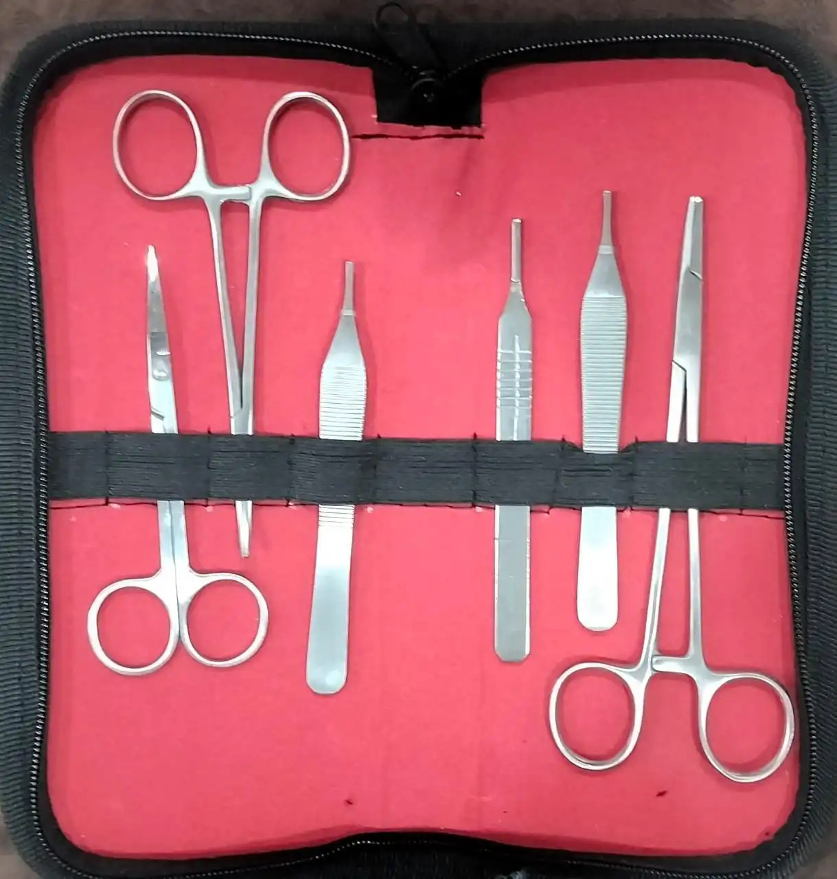 Veterinary suturing set stainless steel suture kit for wound closure