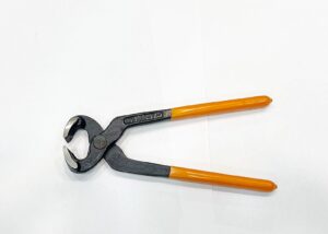 Hoof pincher